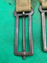 Charger l&#39;image dans la galerie, Original WW2 British Army 37 Pattern Brace Adaptors Pair - 1941 Dated
