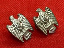 Charger l&#39;image dans la galerie, A Facing Pair of Egyptian Army Eagle Collar Badges

