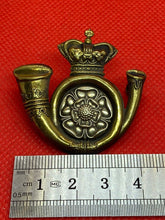 Load image into Gallery viewer, Victorian The King&#39;s Own Yorkshire Light Infantry Cap / Pouch Badge

