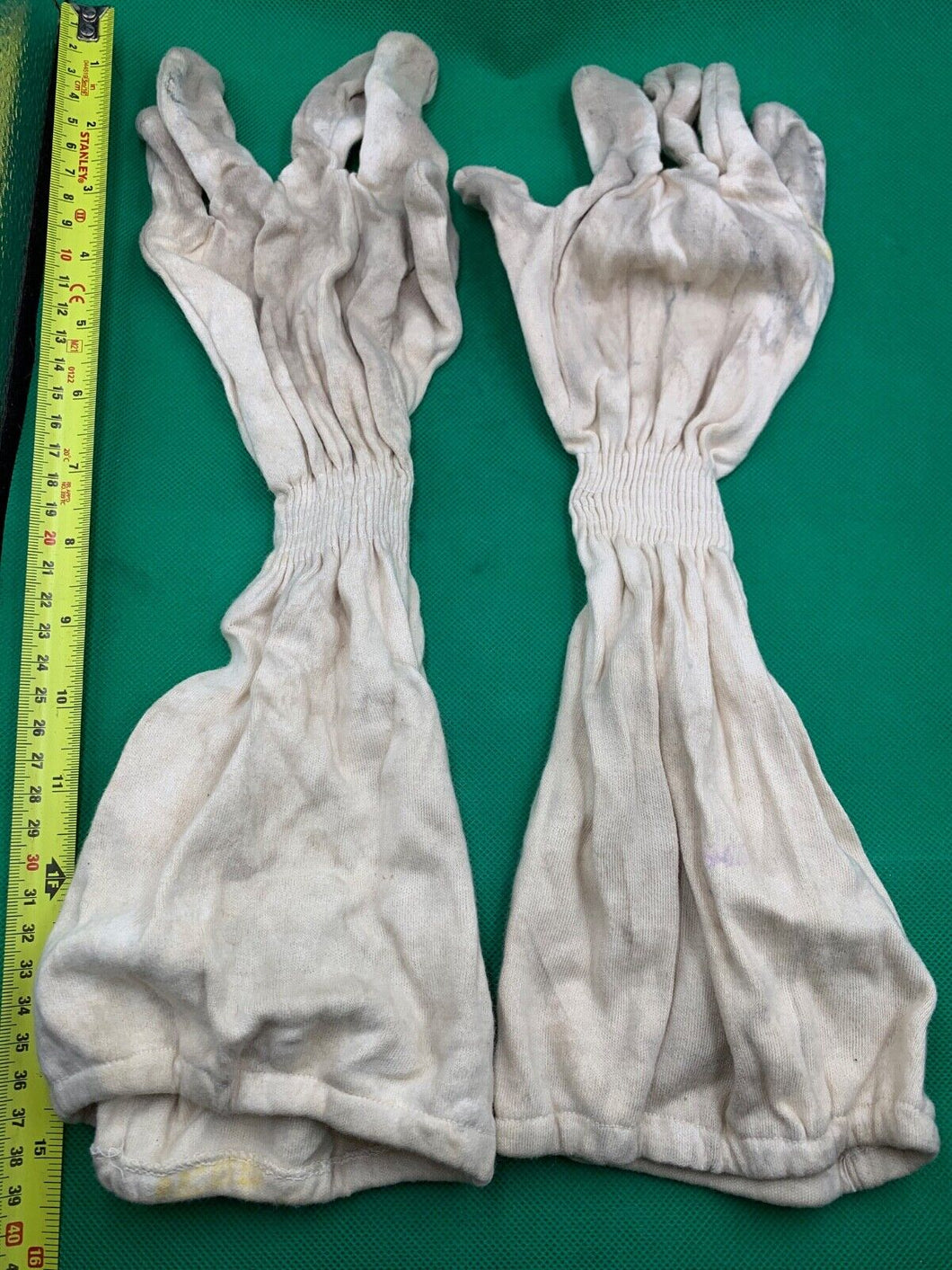 Original WW2 1943 Dated British Royal Navy Gunners Flash Gloves - RARE