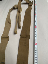 Charger l&#39;image dans la galerie, Original WW2 Dated British Army 37 Pattern Webbing L Straps - 1942 Dated
