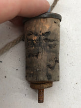 Load image into Gallery viewer, Original WW1 / WW2 British Army Water Bottle Cork Lid
