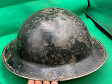 Lade das Bild in den Galerie-Viewer, British Army Mk2 Brodie Helmet - Original WW2 Combat Helmet
