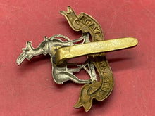 Load image into Gallery viewer, WW1 / WW2 British Army ROYAL WARWICKSHIRE REGIMENT WM and Brass Cap Badge.
