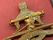 Load image into Gallery viewer, WW2 South African Army Regiment President Steyn  Armoured Regiment Cap Badge.
