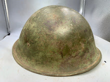 Charger l&#39;image dans la galerie, Original WW2 British / Canadian Army Mk3 Turtle Combat Helmet
