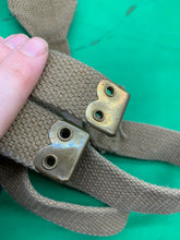 Charger l&#39;image dans la galerie, Original WW2 British Army 37 Pattern L Straps -  M.E.Co - 1943 Dated
