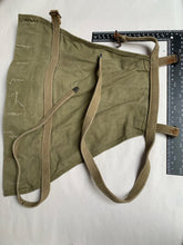 Lade das Bild in den Galerie-Viewer, Original WW2 US Army M1928 Haversack Pack Tail - 1941 Dated
