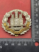 Load image into Gallery viewer, WW1 / WW2 British Army Northamptonshire Regiment Cap Badge.
