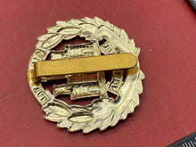 Load image into Gallery viewer, WW1 / WW2 British Army Northamptonshire Regiment Cap Badge.
