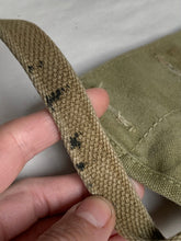 Lade das Bild in den Galerie-Viewer, Original WW2 US Army M1928 Haversack Pack Tail - 1941 Dated
