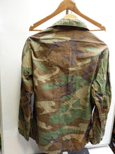 Lade das Bild in den Galerie-Viewer, Genuine US Airforce Camouflaged BDU Battledress Uniform - 37 to 41 Inch Chest
