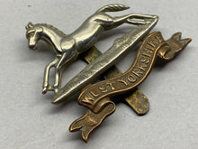 Load image into Gallery viewer, WW1 / WW2 British Army West Yorkshire Regiment White Metal &amp; Brass Cap Badge
