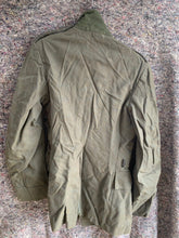 Load image into Gallery viewer, Genuine British Army Royal Marines Lovett Jacket - Size 31
