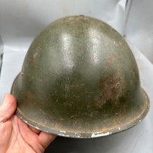 Lade das Bild in den Galerie-Viewer, Original WW2 British / Canadian Army Mk3 Helmet Shell &amp; Liner Set
