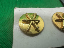 Load image into Gallery viewer, Genuine US Army Collar Disc Badges Pair - Air Defence Artillery
