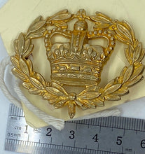 Load image into Gallery viewer, A factory sample for a REGIMENTAL QUARTERMASTER SERGEANT sleeve badge  - -  B34
