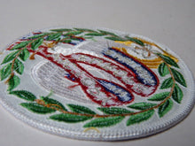 Lade das Bild in den Galerie-Viewer, Victory in Europe commemorative badge - 8th May 1945 - Patch Military Patches
