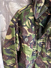Load image into Gallery viewer, Genuine British Army Windproof Combat Smock Woodland DP 180/104
