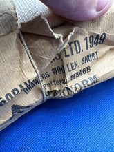 Load image into Gallery viewer, Original WW2 Pattern British Army Woollen Shorts / Boxer Shorts - Pattern M346B
