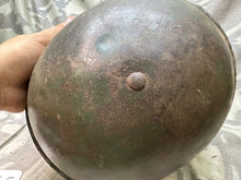 Charger l&#39;image dans la galerie, Original WW2 British / Canadian Army Mk3 High Rivet Turtle Helmet &amp; Liner
