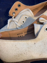 Charger l&#39;image dans la galerie, Original WW2 British Army Women&#39;s White Summer Shoes - ATS WAAF - Size 220s #4

