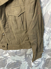 Load image into Gallery viewer, Original US Army WW2 Ike Jacket Battledress - 36&quot; Large Chest - 1944
