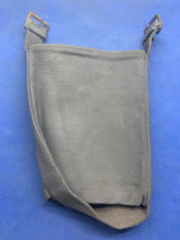 Charger l&#39;image dans la galerie, WW2 British Army / RAF 37 Pattern Webbing Water Bottle Carrier Harness Original
