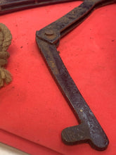 Load image into Gallery viewer, Original WW2 British Army Fold Out Wire Cutters - Barn Find - Uncleaned
