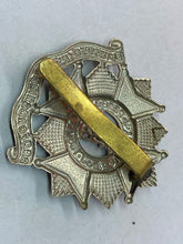 Load image into Gallery viewer, Original WW1 / WW2 British Army Bedfordshire &amp; Hertfordshire Regiment Cap Badge
