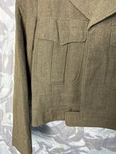 Load image into Gallery viewer, Original US Army WW2 Ike Jacket Battledress - 36&quot; Regular Chest
