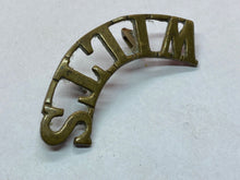 Load image into Gallery viewer, British Army WW1 WILTS Regiment Brass Shoulder Title

