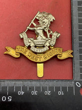 Load image into Gallery viewer, WW1 / WW2 British Army - The West Riding Regiment Brass &amp; WM Cap Badge.
