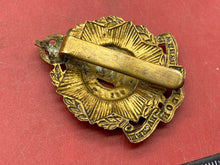 Load image into Gallery viewer, WW1 / WW2 British Army TENTH LONDON HACKNEY Regiment Cap Badge.
