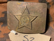 Charger l&#39;image dans la galerie, Genuine WW2 USSR Russian Soldiers Army Brass Belt Buckle - #52
