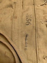 Lade das Bild in den Galerie-Viewer, Original WW2 US Army M1928 Haversack Pack Tail - 1942 Dated
