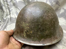 Charger l&#39;image dans la galerie, Original WW2 Canadian / British Army Mk3 High Rivet Turtle Helmet &amp; Liner
