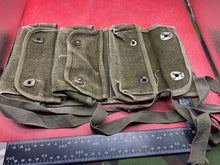 Charger l&#39;image dans la galerie, Original French Army Green 3 Pocket Grenade Carrier Webbing Pouch - The Militaria Shop
