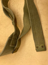 Load image into Gallery viewer, Original WW2 British Army 1937 Pattern NORMAL Size Shoulder Strap.
