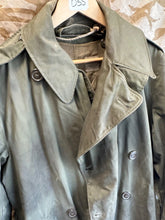 Load image into Gallery viewer, Original WW2 US Army Officers Cold Weather Overcoat &amp; Inner Liner Complete - 44&quot;
