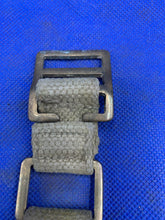 Charger l&#39;image dans la galerie, Original WW2 British Army 37 Pattern Brace Adaptors Pair
