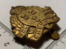 Load image into Gallery viewer, WW1 British Army Cap Badge - Cheshire Volunteer Regiment

