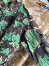 Load image into Gallery viewer, Genuine British Army Issue DPM Combat Smock - Size 160/96
