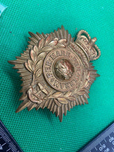 Load image into Gallery viewer, Original Queen&#39;s Crown British Army Royal Marines Cap Badge
