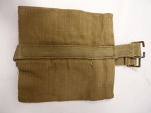 Charger l&#39;image dans la galerie, Original WW2 1942 Dated British Army 37 Pattern Water Bottle Carrier Harness
