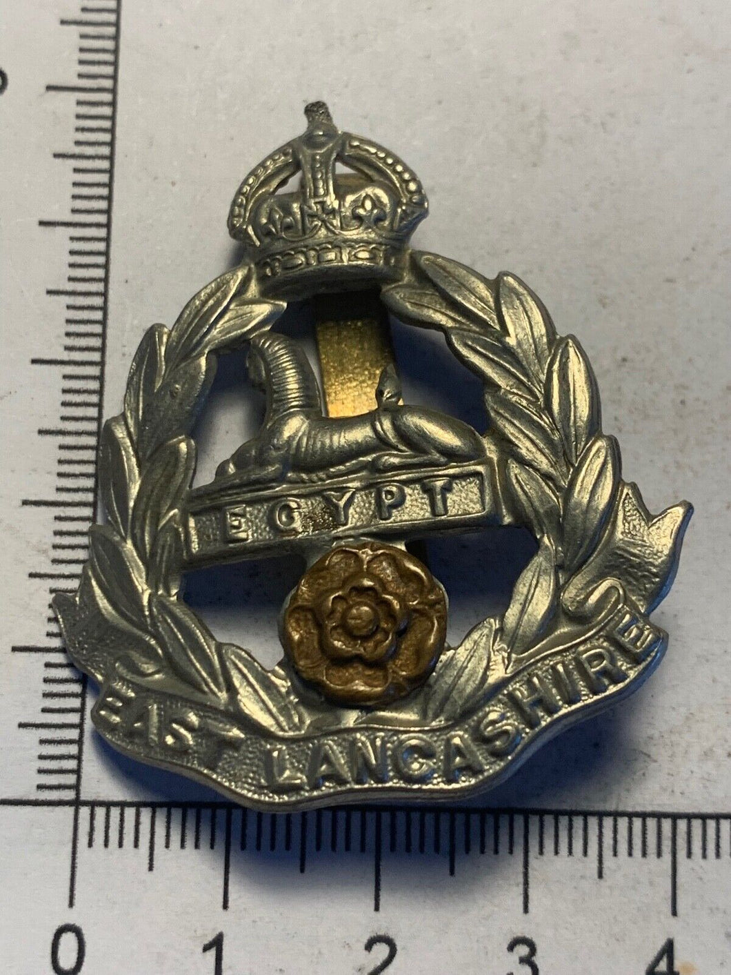 East Lancashire - WW1 WW2 British Army Cap Badge