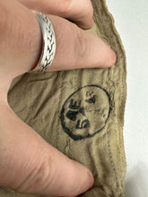 Lade das Bild in den Galerie-Viewer, Original WW2 British Army 1942/1943 Dated Tan Boxer Shorts - New Old Stock
