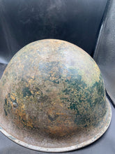 Lade das Bild in den Galerie-Viewer, British / Canadian Army WW2 Mk3 Turtle Helmet - Complete with Liner
