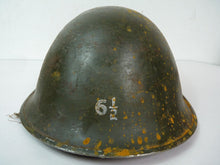 Lade das Bild in den Galerie-Viewer, Original Mk3 Schildkrötenhelm der kanadischen/britischen Armee aus dem 2. Weltkrieg mit hohen Nieten 
