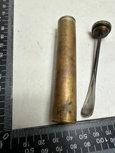 Charger l&#39;image dans la galerie, Original WW1 / WW2 British Army SMLE Brass Oil Bottle
